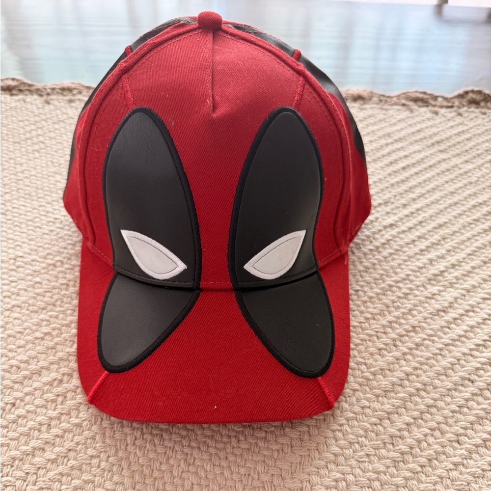 Marvel Deadpool Big Face Snapback Hat